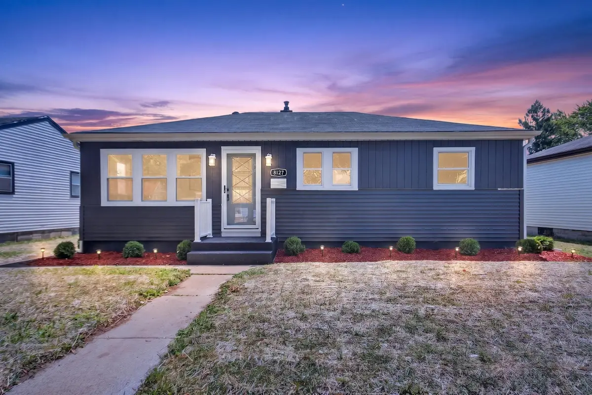 8127 W Glen Ave, Milwaukee, WI 53216 - #1