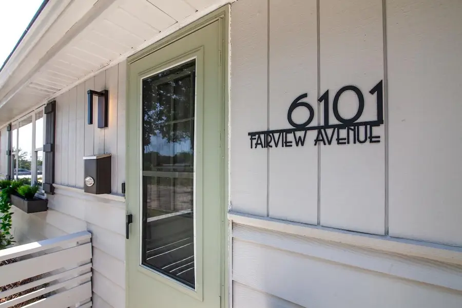 6101 W Fairview Ave, Milwaukee, WI 53213 - #3