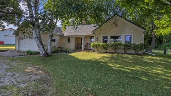 W5602 Lost Arrow Rd, Byron, WI 54937