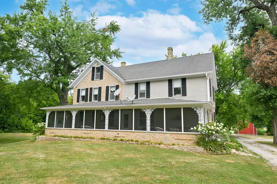 5264 Warren Rd, Lyons, WI 53105 - #3