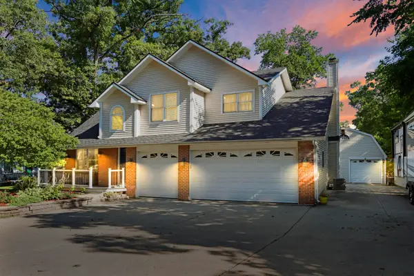 614 Indian Point Rd, Twin Lakes, WI 53181