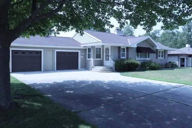 123 S Ithaca Ave, Sturgeon Bay, WI 54235 - #1