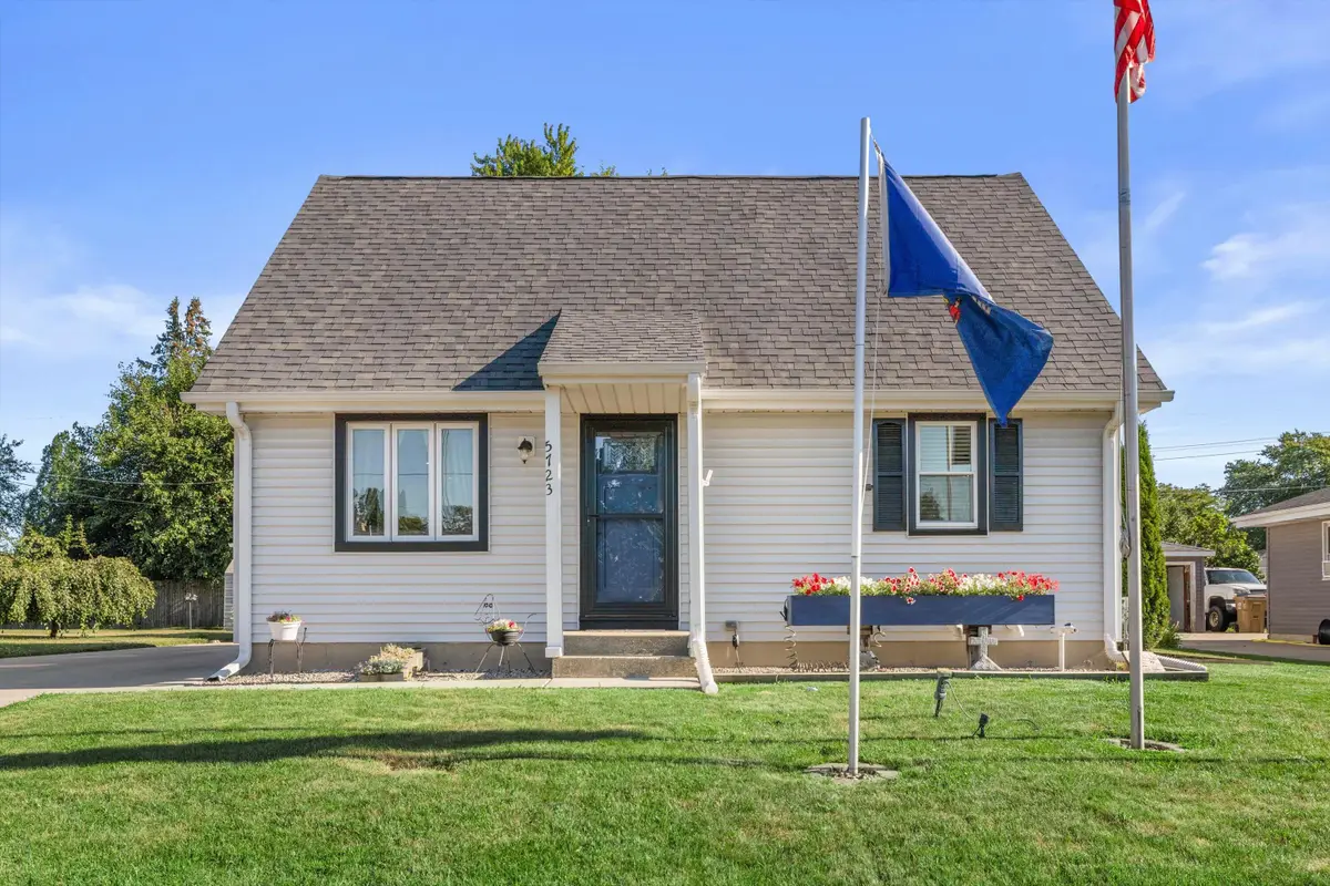 5723 65th St, Kenosha, WI 53142 - #1