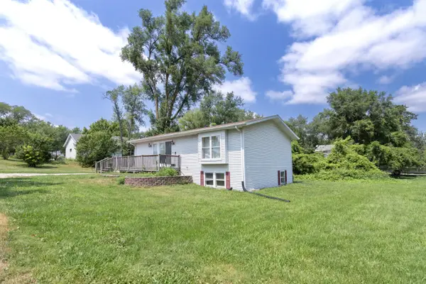 W772 Douglas Ave, Bloomfield, WI 53105