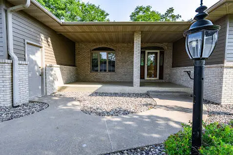 1025 Canary Ln, Onalaska, WI 54650 - #2