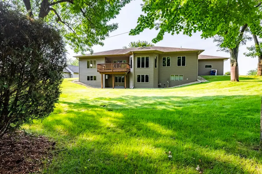 1025 Canary Ln, Onalaska, WI 54650 - #3