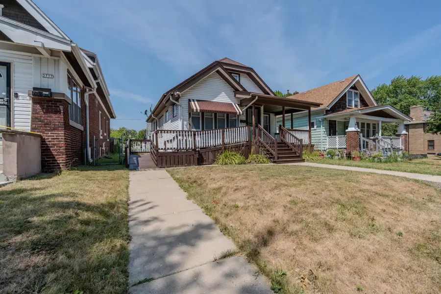 3783 N 12th St, Milwaukee, WI 53206 - #2