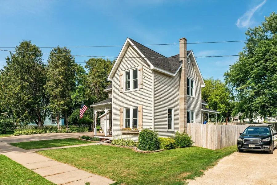 211 Ramsland St, Westby, WI 54667 - #2