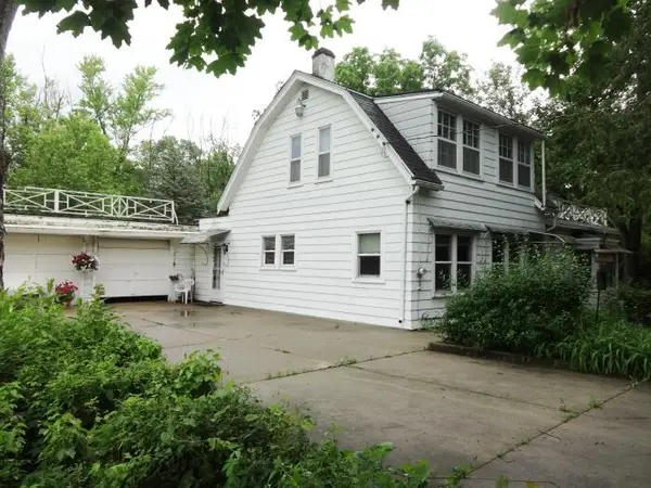 2157 Schuster Dr, Beloit, WI 53511