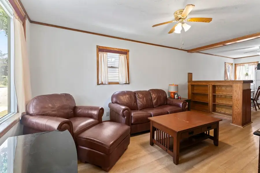 3473 E Armour Ave, Cudahy, WI 53110 - #3
