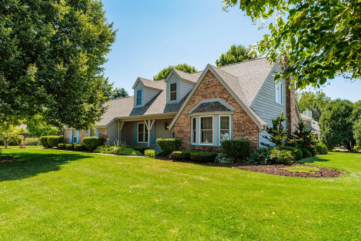 3427 Foxwood Rd, Mount Pleasant, WI 53405 - #1