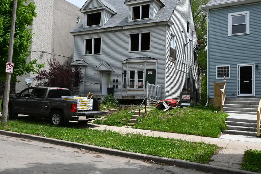 608 N 30th St, Milwaukee, WI 53208 - #2