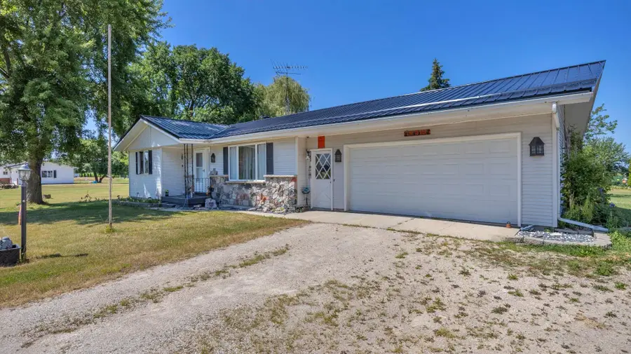 W6973 Kenyon Rd, Byron, WI 53065 - #3