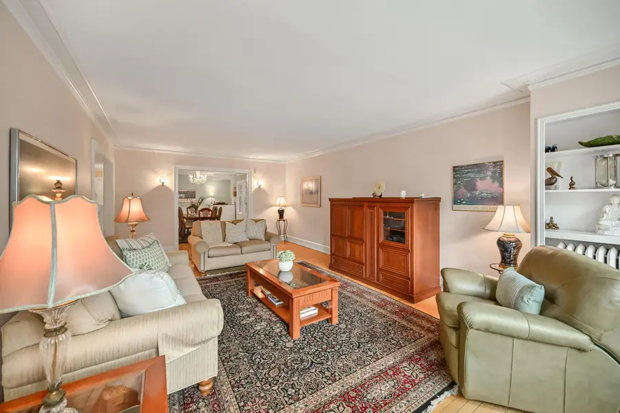 2009 N Prospect Ave, Milwaukee, WI 53202 - #3