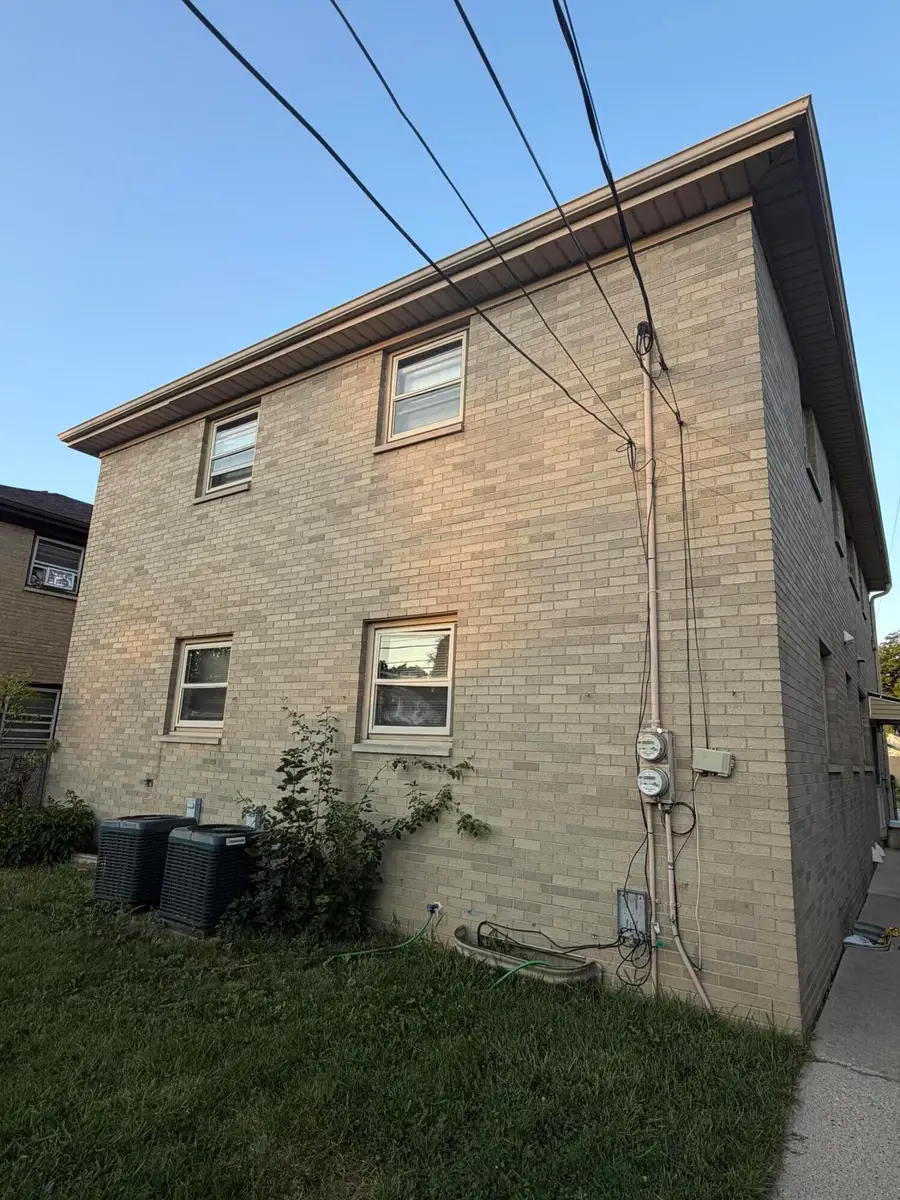 4433-4435 N 68th St, Milwaukee, WI 53218 - #2