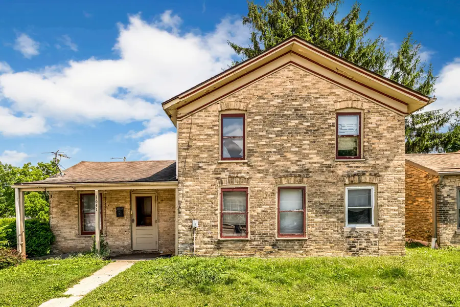 1641 Barton Ave, West Bend, WI 53090 - #2