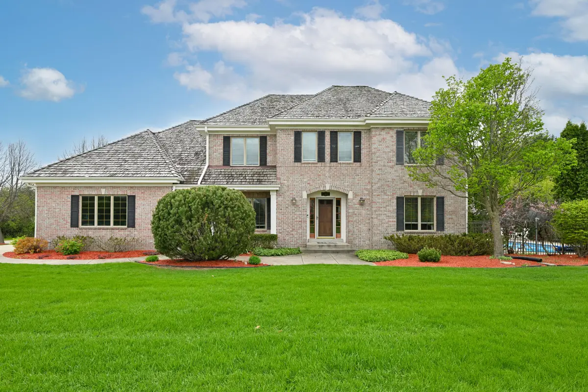17155 Vanderbilt St, Brookfield, WI 53005 - #1
