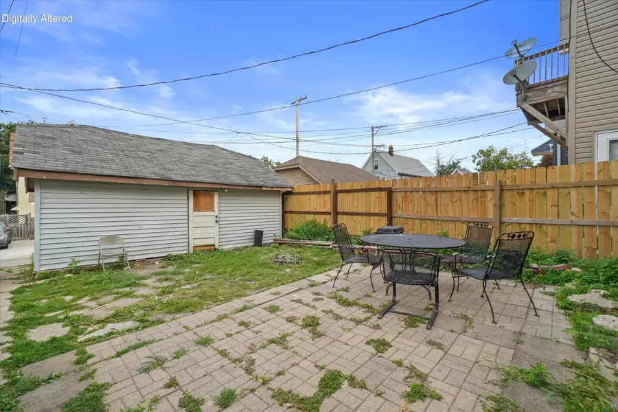 1225 S 35th St, Milwaukee, WI 53215 - #2