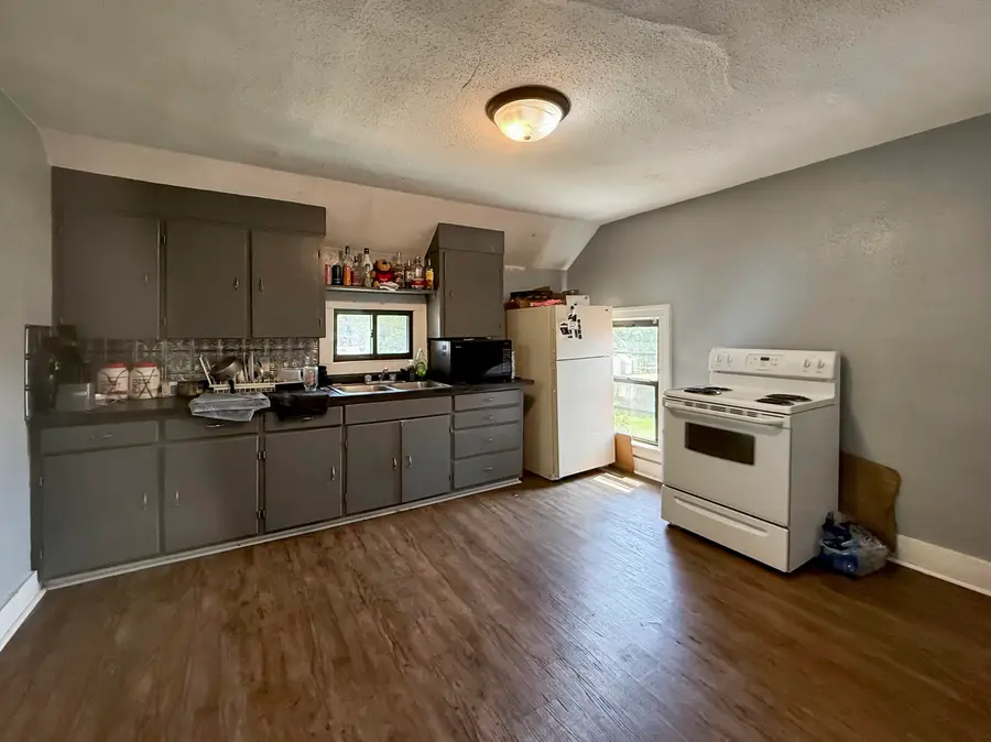 519 Hill St, Sparta, WI 54656 - #3