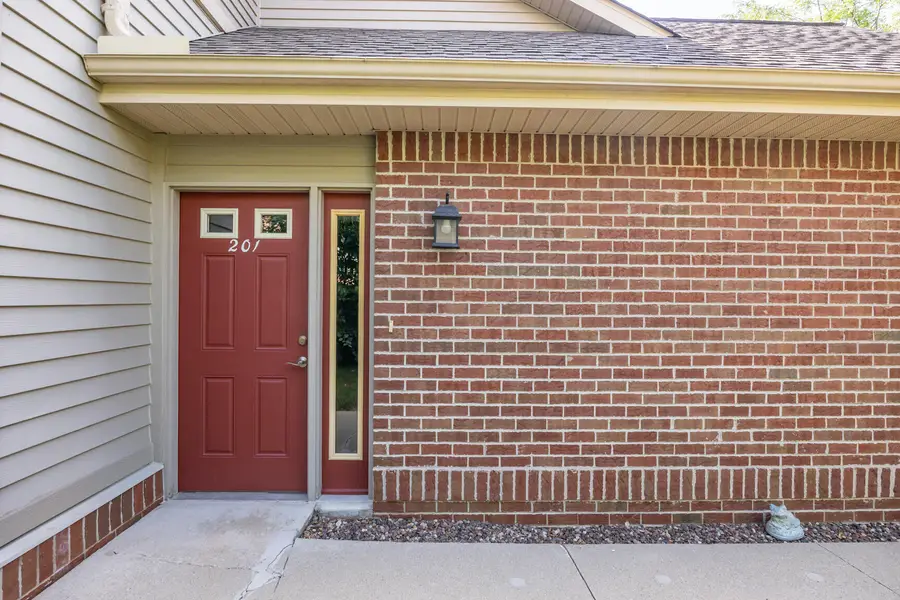 N82W13392 Fond Du Lac Ave, Menomonee Falls, WI 53051 - #3