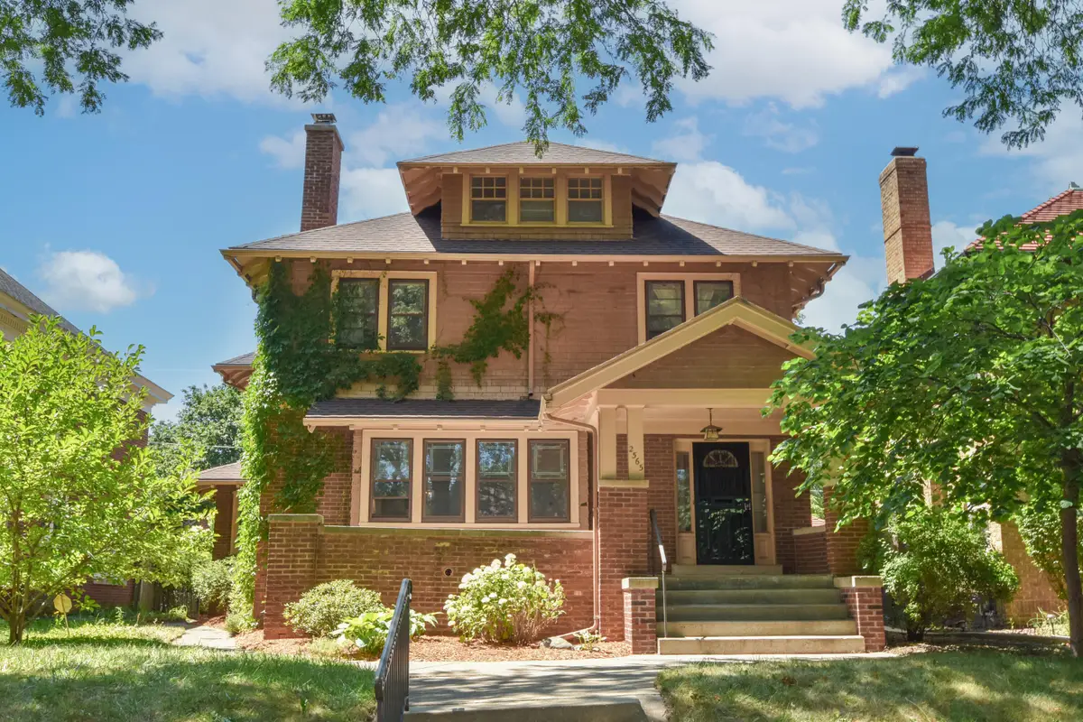 2565 N Grant Blvd, Milwaukee, WI 53210 - #1