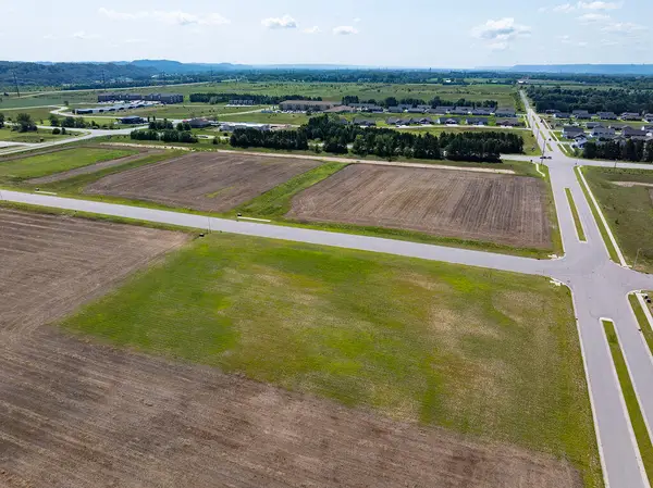 1907 Temte St, Holmen, WI 54636