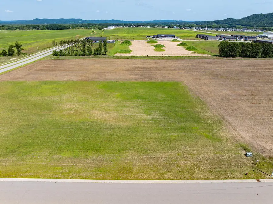 1907 Temte St, Holmen, WI 54636 - #3