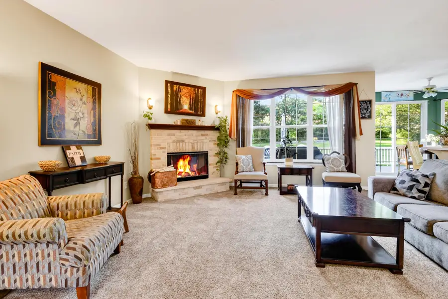 1402 Amys Pl, Farmington, WI 53090 - #3