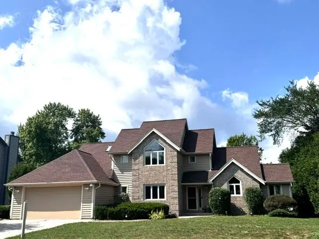 N53W14172 St Andrews Dr, Menomonee Falls, WI 53051 - #1