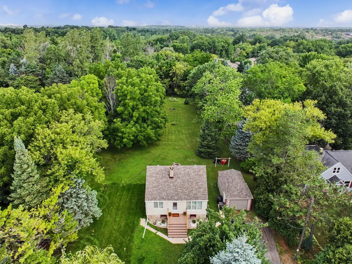 11810 W Howard Ave, Greenfield, WI 53228 - #1