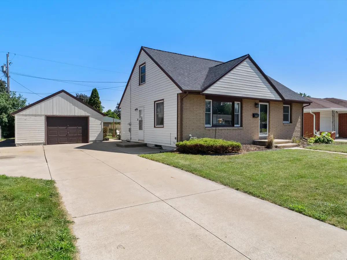 1603 Delores St, Green Bay, WI 54304 - #1