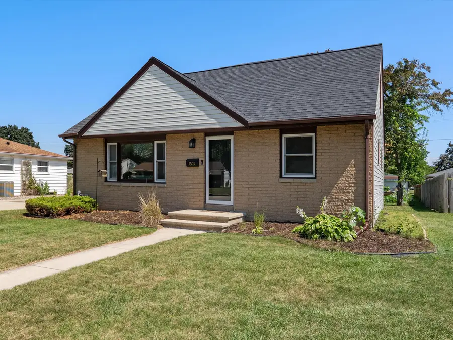 1603 Delores St, Green Bay, WI 54304 - #3