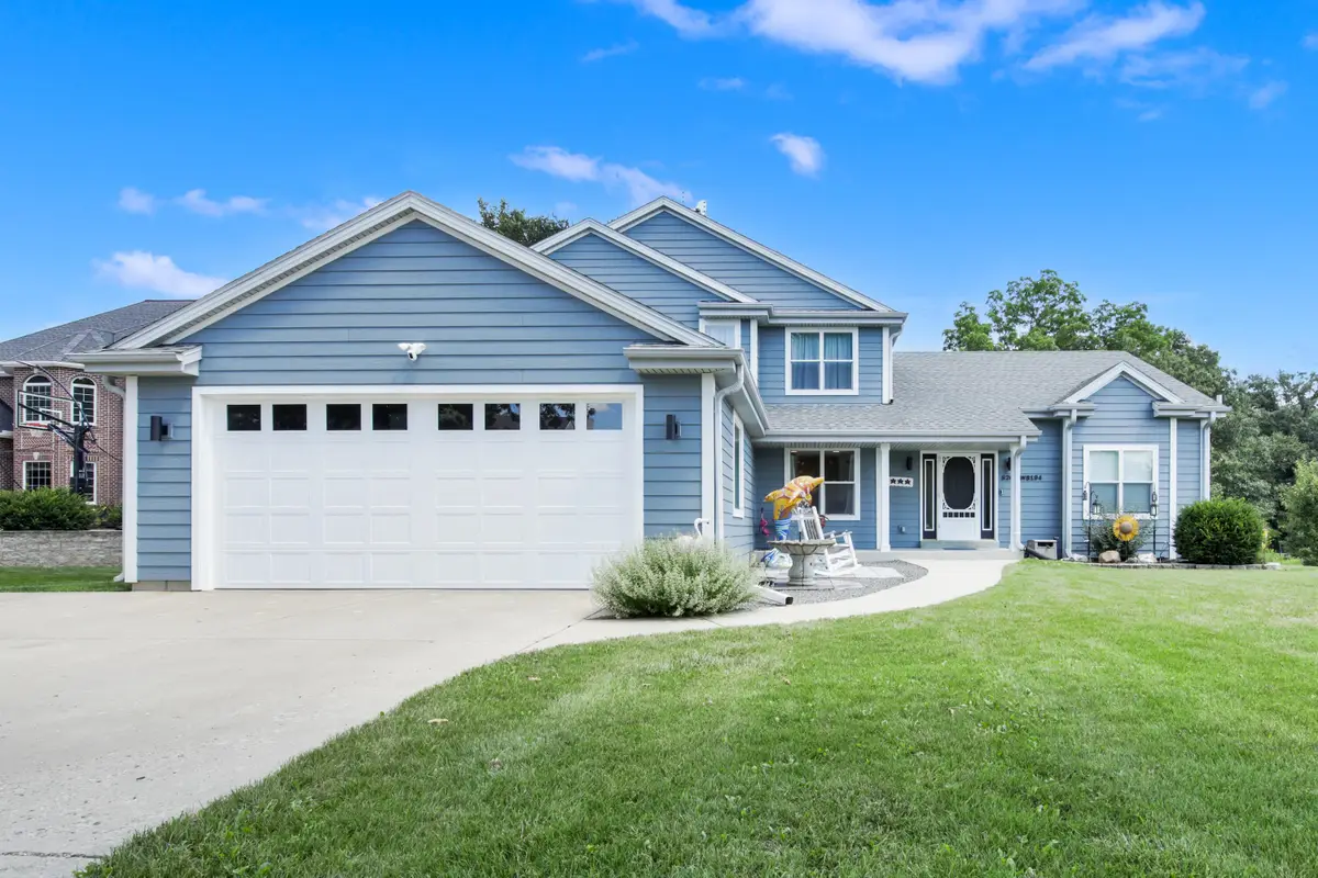 W204S8194 Pasadena Dr, Muskego, WI 53150 - #1