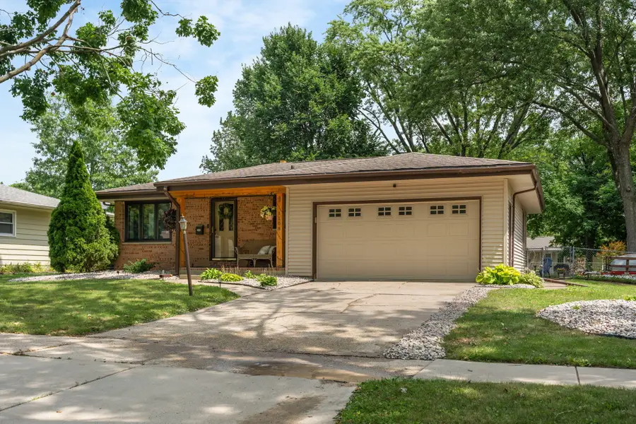 1108 Erie Dr, Janesville, WI 53545 - #2