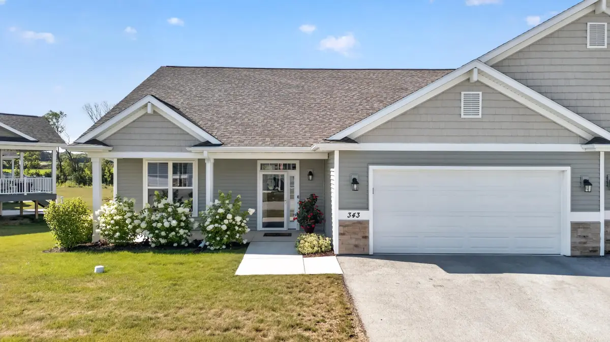 343 Greystone Cir, Plymouth, WI 53073 - #1