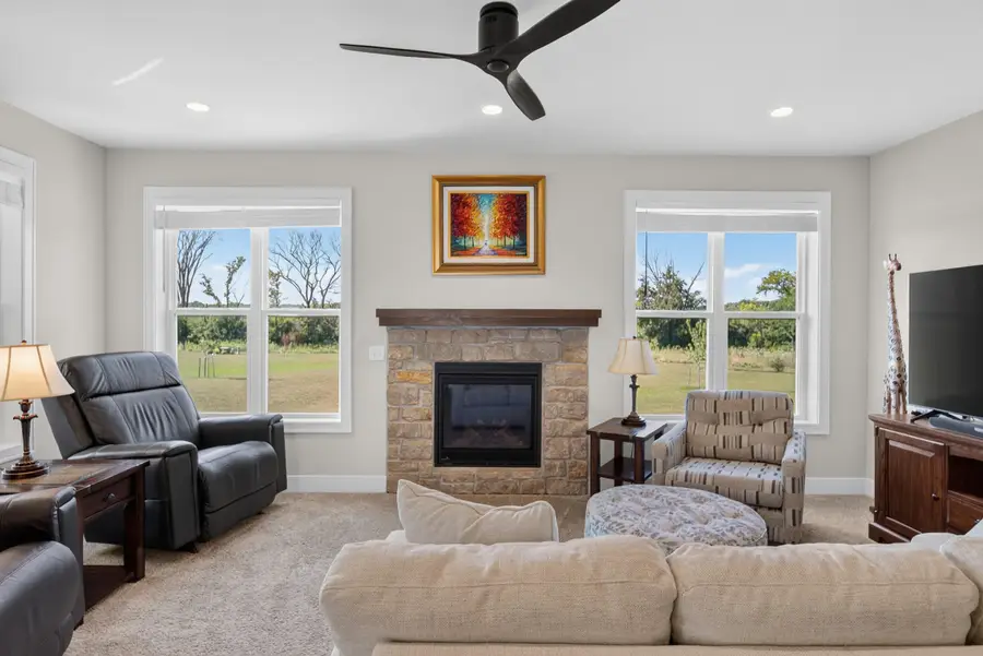 343 Greystone Cir, Plymouth, WI 53073 - #3