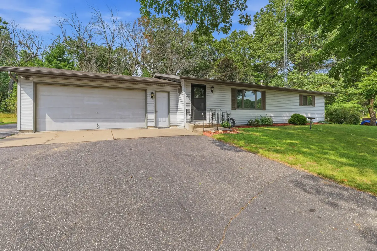 1904 Dakota Ct, Arkdale, WI 54613 - #1