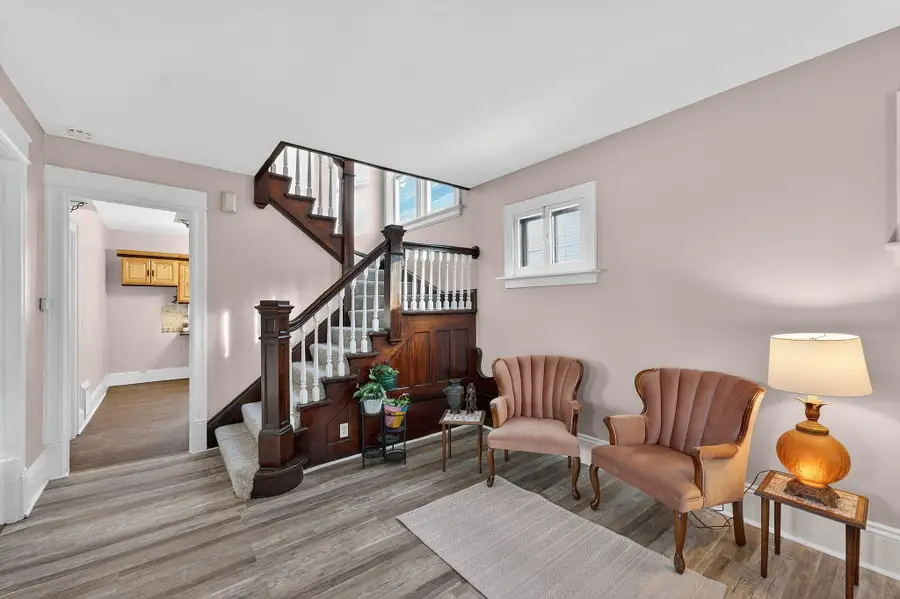 1238 N 33rd St, Milwaukee, WI 53208 - #2