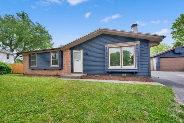 2905 Lake Vista Ct, Caledonia, WI 53402