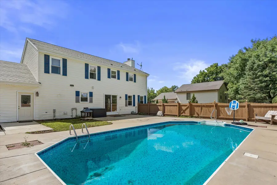 7115 Joy Marie Ln, Waterford, WI 53185 - #2