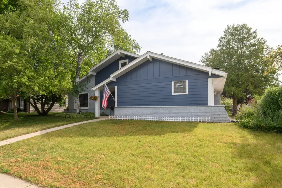 1200 Western Trl, Mukwonago, WI 53149 - #2