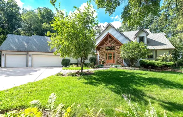 N6433 Horse Hollow Ln, Spring Prairie, WI 53105