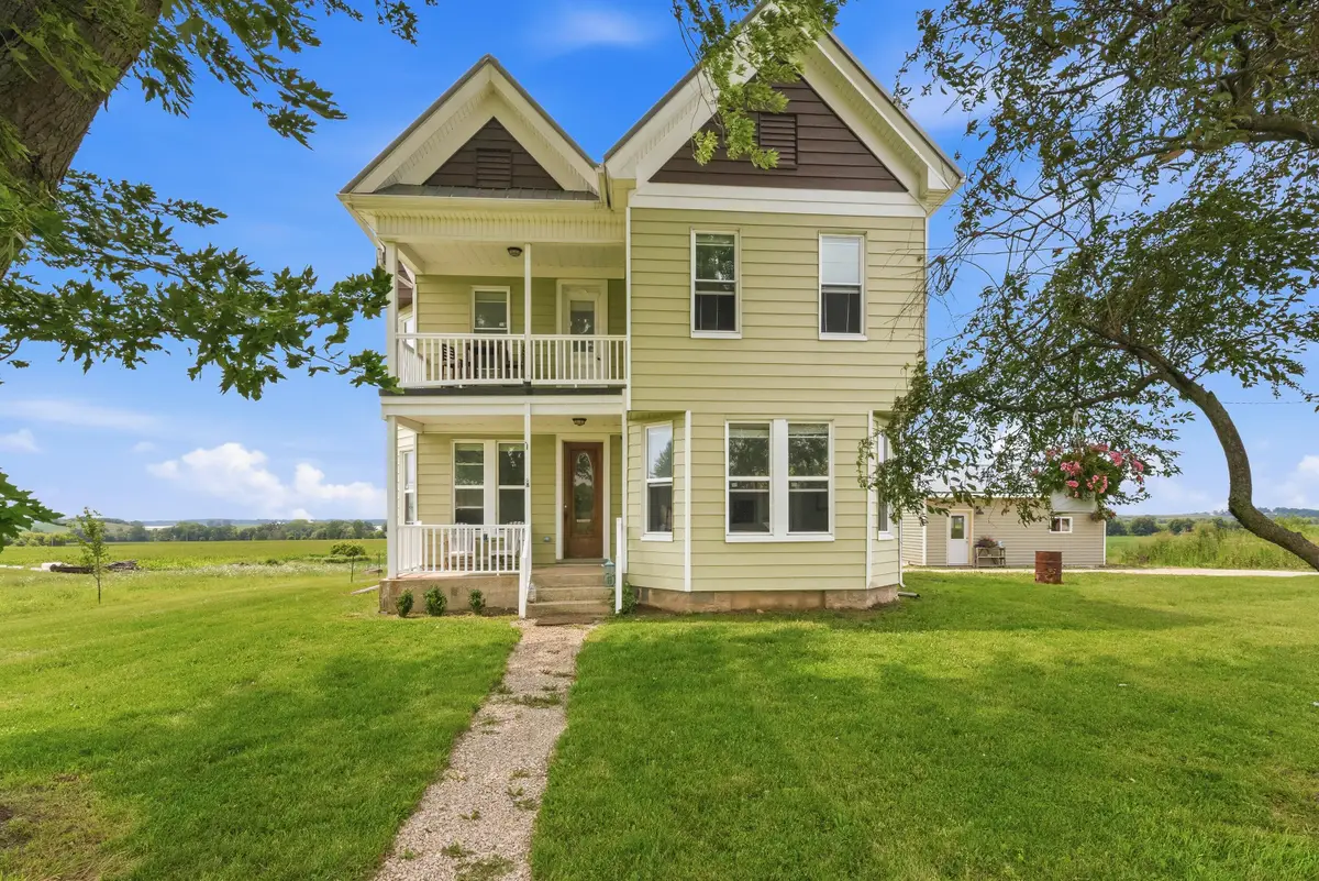 N6173 State Road 67, Iron Ridge, WI 53035 - #1