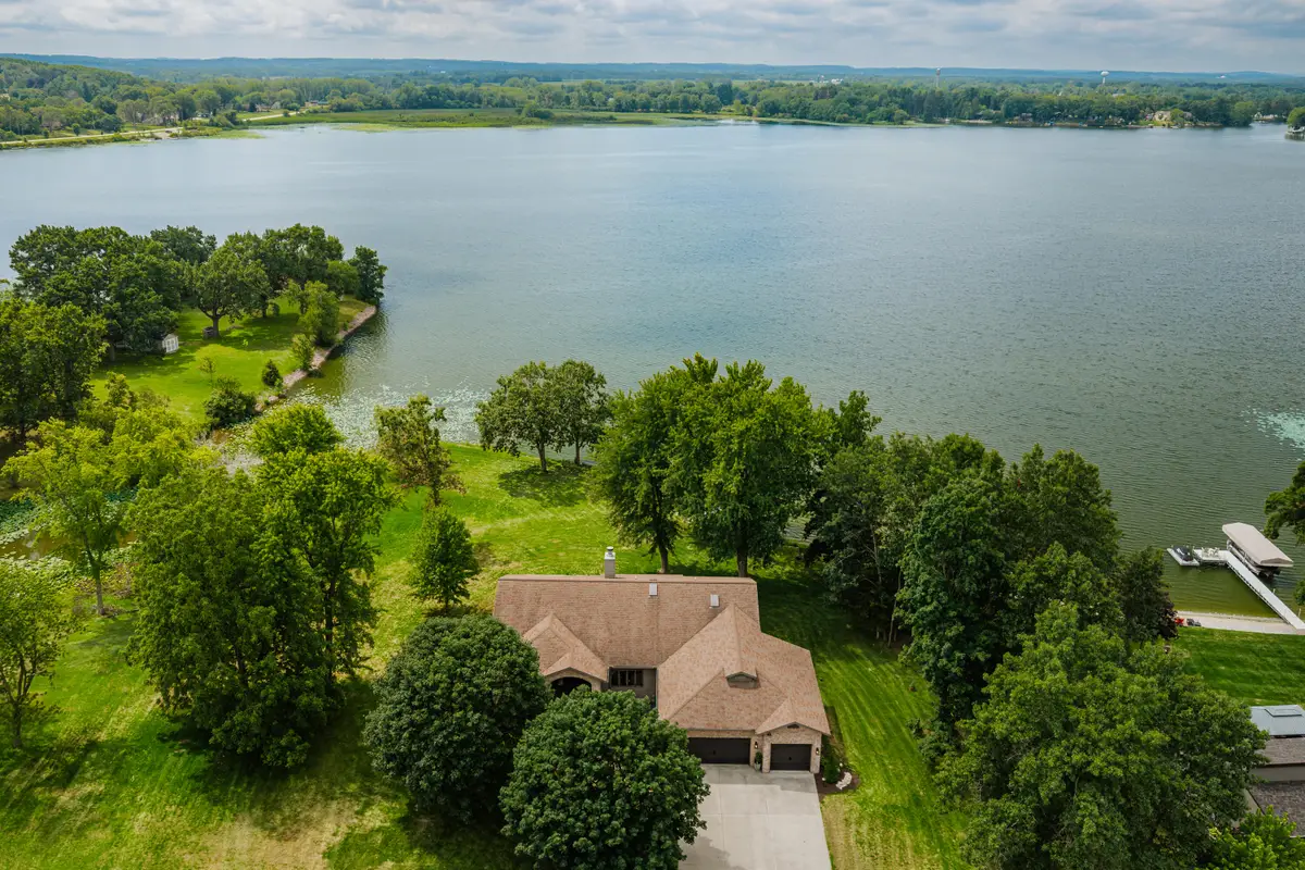 W5677 Carol Ct, Wyocena, WI 53954 - #1