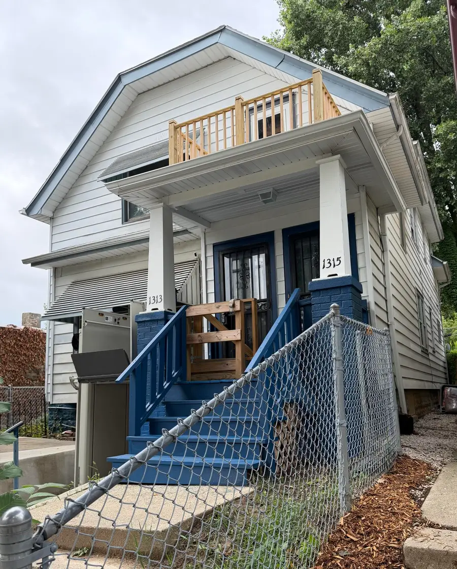 1313 N 38th St, Milwaukee, WI 53208 - #2