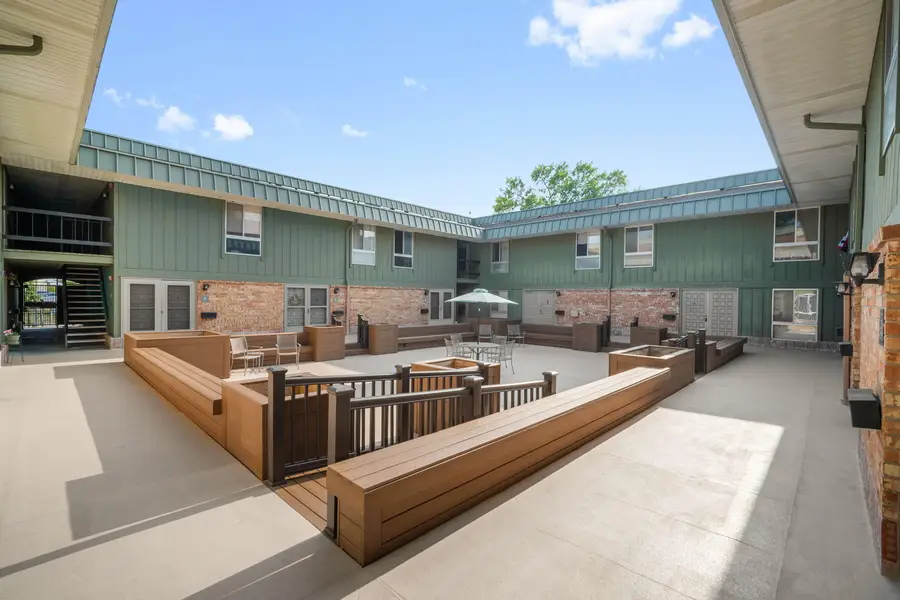 4000 W Rivers Edge Cir, Brown Deer, WI 53209 - #3