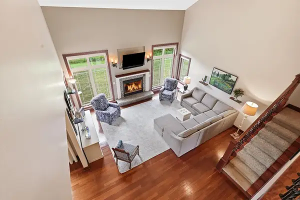 1551 Fox River Run, Mukwonago, WI 53149