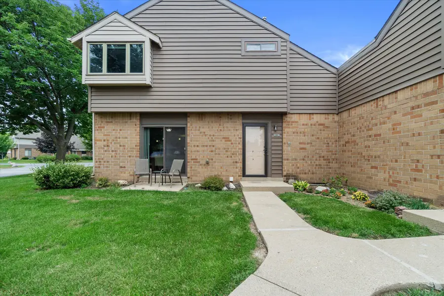 3807 W College Ave, Franklin, WI 53221 - #2