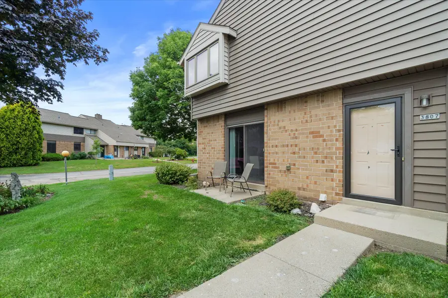 3807 W College Ave, Franklin, WI 53221 - #3