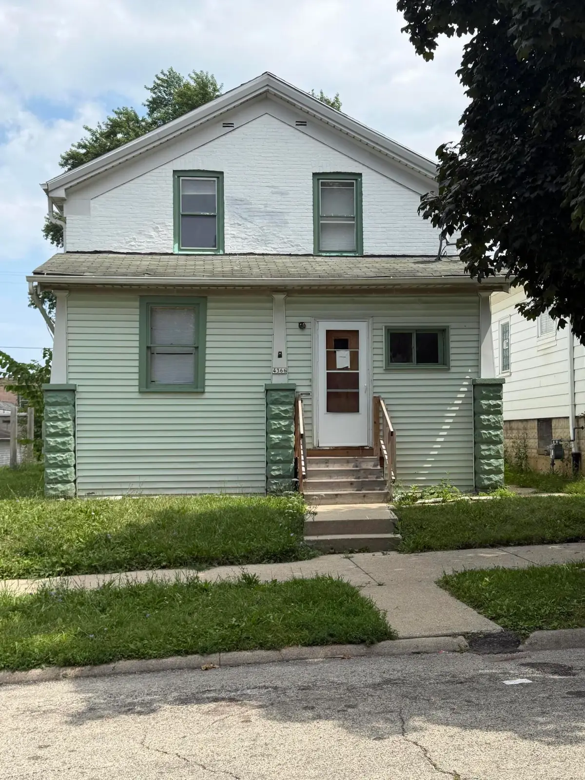 4366 N 14th St, Milwaukee, WI 53209 - #1